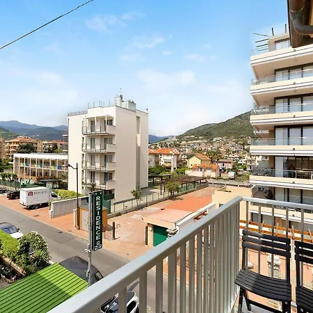 Numero 10 * ピエトラ・リーグレ