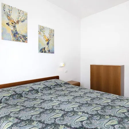 Numero 10 Apartment *