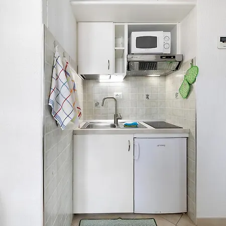 Numero 10 Apartment